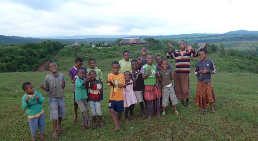 Rhotia Valley Tented Lodge And Children'S Home Karatu Exterior foto